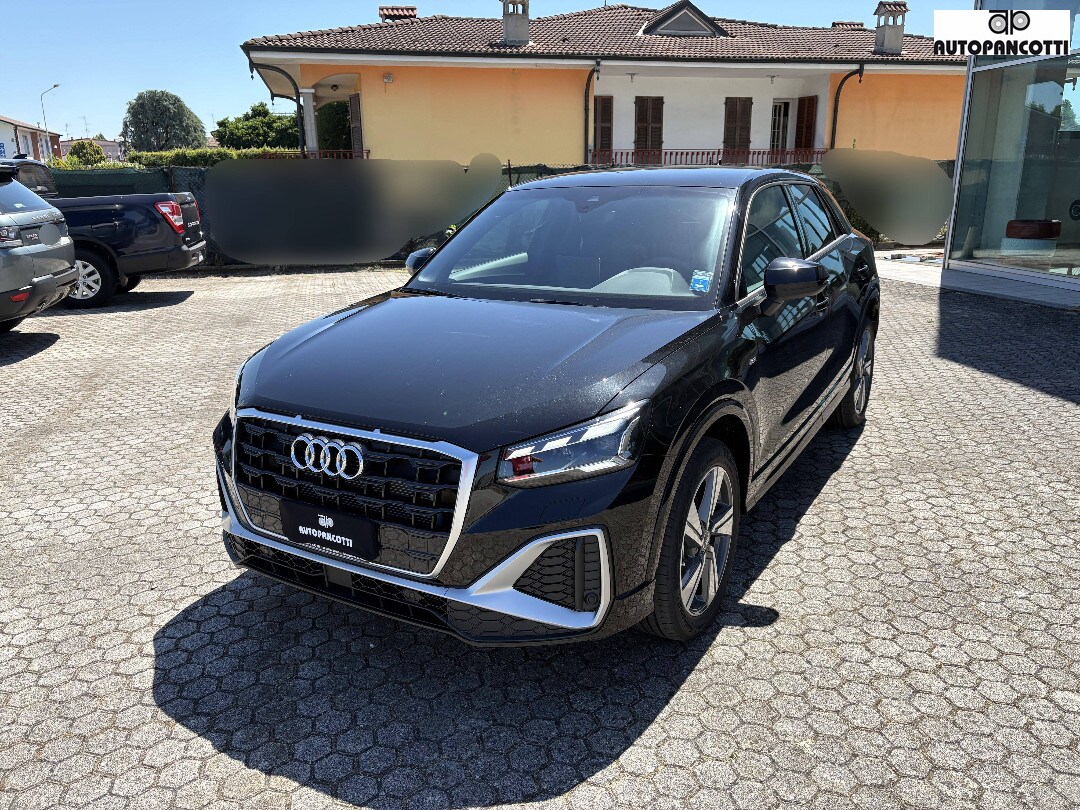 AUDI Q2